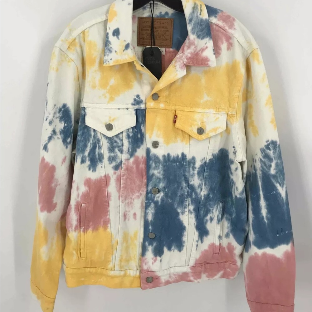 NWT Levi’s Premium vintage fit trucker jacket